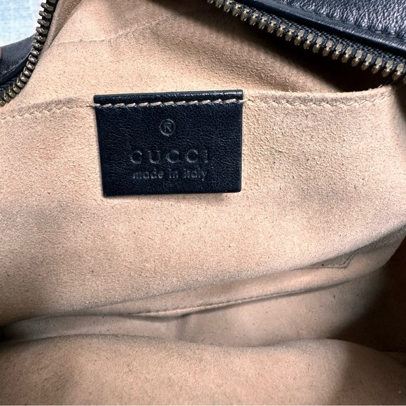 GUCCI MARMONT SHOULDER BAG - Picture 6 of 9